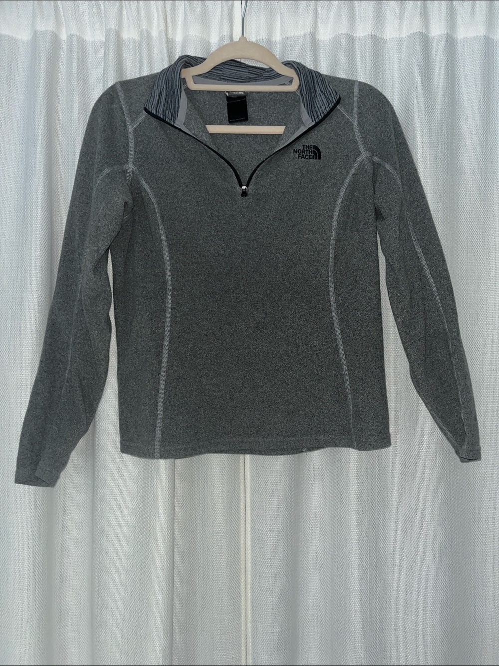 The North Face Women's Half-Zip Fleece Pullover - Charcoal